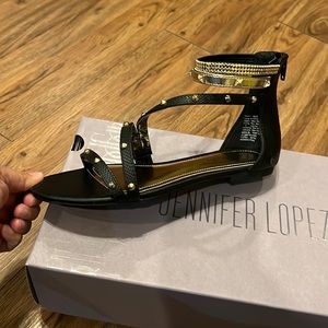 NIB Jennifer Lopez sandals size 7